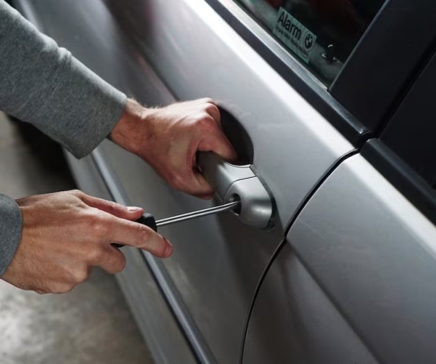 Roban ocho autos de una agencia en Acapulco Roban ocho autos de una agencia en Acapulco