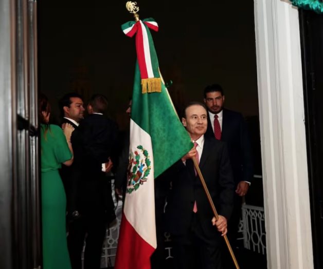 En medio de la lluvia, sonorenses celebran el Grito de Independencia En medio de la lluvia, sonorenses celebran el Grito de Independencia
