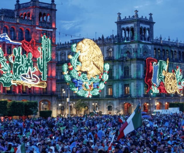 Acuden al Zócalo 280mil personas a primer grito de Sheinbaum Acuden al Zócalo 280mil personas a primer grito de Sheinbaum