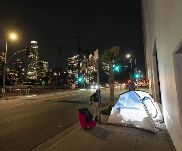 Creen que decisiones personales mantienen la gente en la pobreza Creen que decisiones personales mantienen la gente en la pobreza