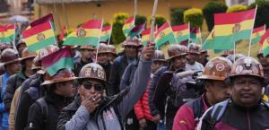 Mineros de Bolivia marchan en demanda de acciones contra la extracción ilegal y el saqueo