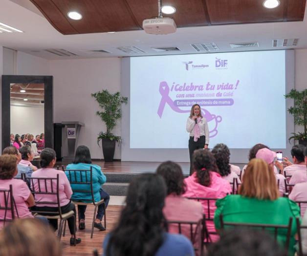 Brinda DIF apoyo a sobrevivientes de cáncer de mama Brinda DIF apoyo a sobrevivientes de cáncer de mama