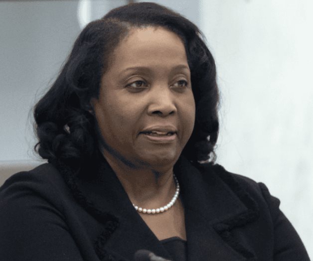 Solicita Trump a Corte Suprema retirar a Cook de junta de la Fed Solicita Trump a Corte Suprema retirar a Cook de junta de la Fed