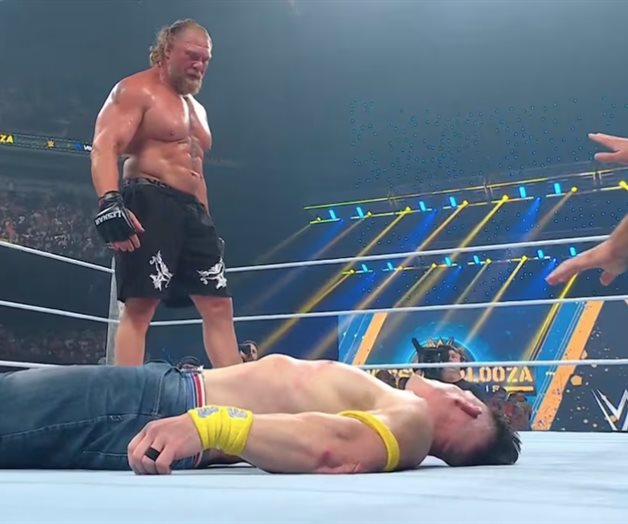 Brock Lesnar vence a John Cena en combate final Brock Lesnar vence a John Cena en combate final