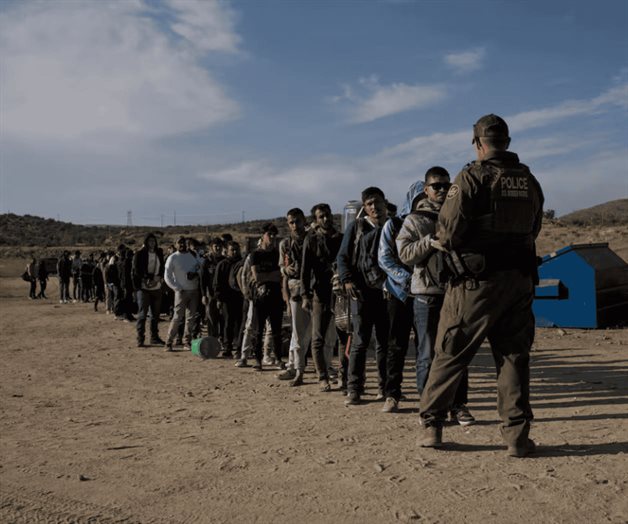 Se convierte Texas en un ´estado-policía migratoria´ Se convierte Texas en un ´estado-policía migratoria´