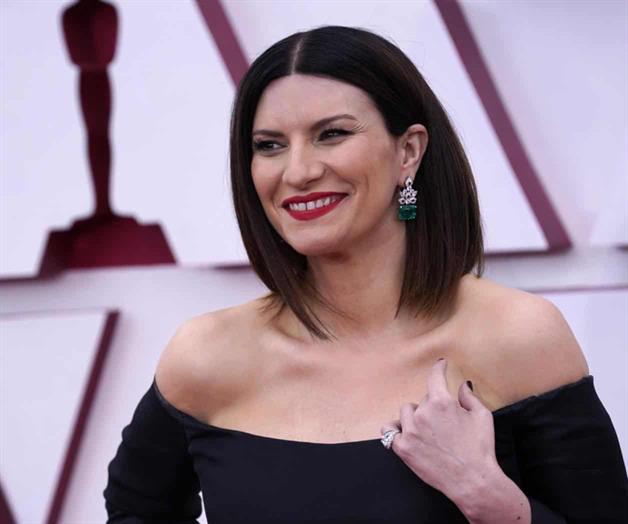 Laura Pausini y Ozuna se presentarán en los Premios Billboard Laura Pausini y Ozuna se presentarán en los Premios Billboard