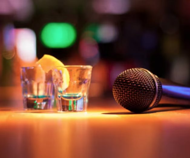 Enfrentamiento por cobro de regalías musicales en comercios Enfrentamiento por cobro de regalías musicales en comercios