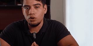 Demandan a CFE arreglar un poste a punto de caer