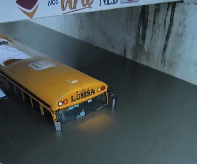 Nuevo Laredo amanece bajo el agua; activan Plan DN-III-E por fuertes lluvias Nuevo Laredo amanece bajo el agua; activan Plan DN-III-E por fuertes lluvias