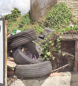 Pululan tiraderos de basura y de llantas
