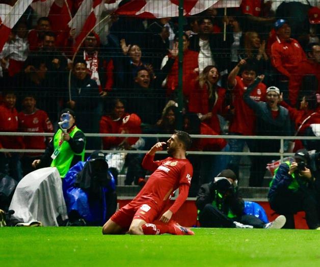 Toluca remonta y humilla a Rayados