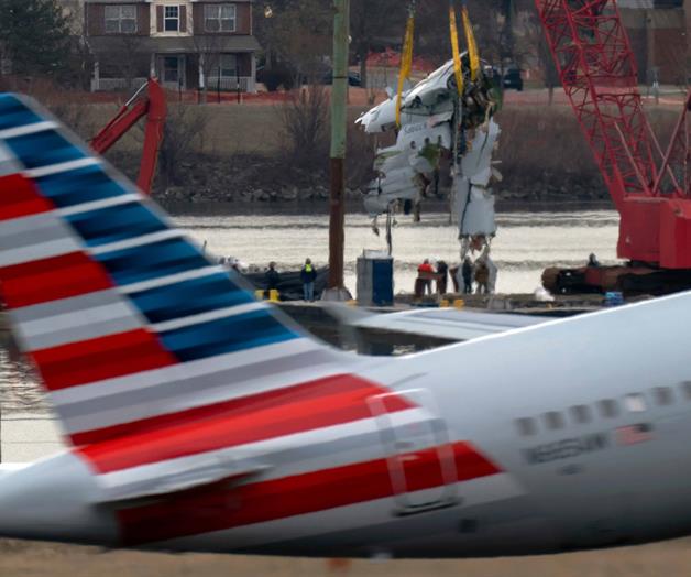 Familia demanda a la Administración Federal de Aviación, al Ejército y AA Familia demanda a la Administración Federal de Aviación, al Ejército y AA