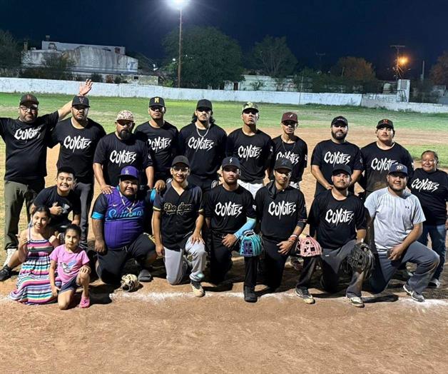 Ganan Coyotes en extrainning