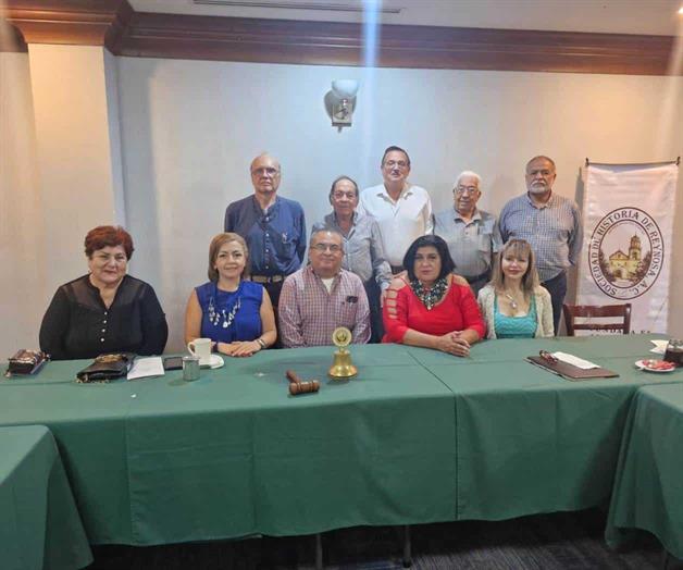 Escuchan a cronista de Nuevo León Escuchan a cronista de Nuevo León
