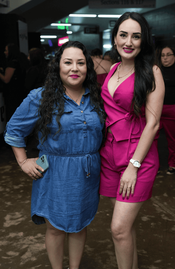 Ashley y Sabrina disfrutaron el show.