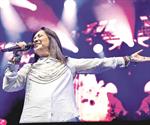 Ana Gabriel enamora con su voz