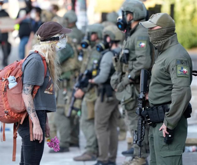 Trump anuncia que enviará tropas a Portland, Oregon, en nuevo despliegue militar en ciudades de EEUU Trump anuncia que enviará tropas a Portland, Oregon, en nuevo despliegue militar en ciudades de EEUU