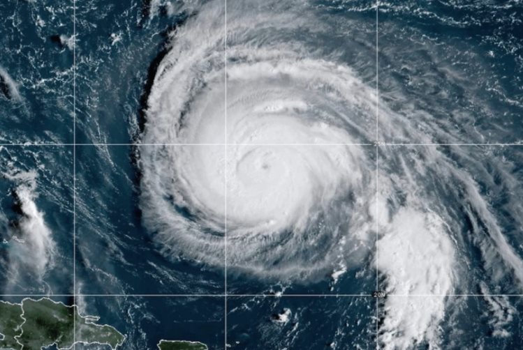 Surge tormenta tropical Imelda cerca de Bahamas y podría convertirse en huracán en los próximos días