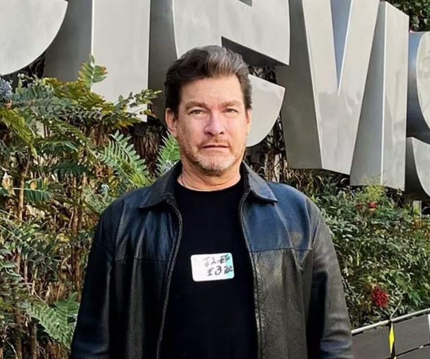 Sebastián Ligarde asegura haber visto un OVNI cerca de su casa Sebastián Ligarde asegura haber visto un OVNI cerca de su casa