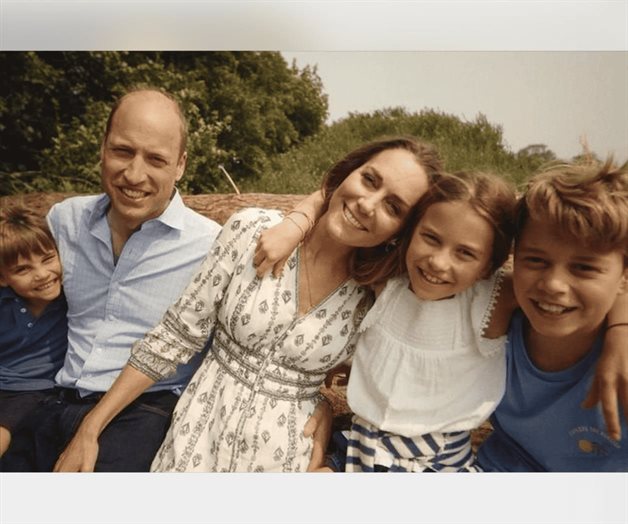 Príncipe William y Kate Middleton visitan el set de Harry Potter en Windsor Great Park Príncipe William y Kate Middleton visitan el set de Harry Potter en Windsor Great Park