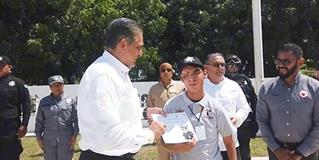 Niños con cáncer se vuelven Policías por un día con SSPT