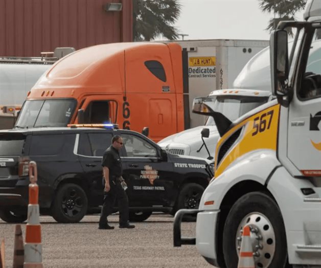 Suspende Texas licencias a camioneros inmigrantes Suspende Texas licencias a camioneros inmigrantes