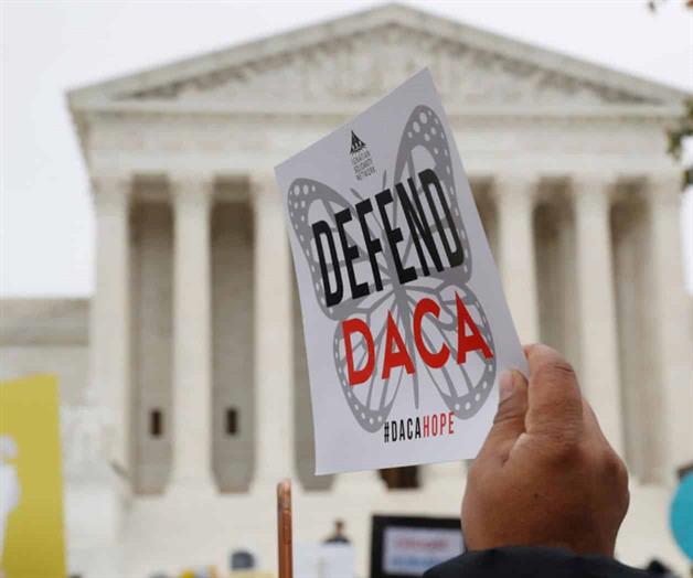 Gobierno de EEUU podría comenzar a aceptar de nuevo solicitudes de DACA