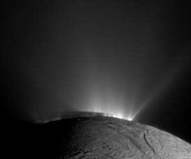 Nuevo estudio deja entrever condiciones favorables para la vida en la luna Encélado de Saturno Nuevo estudio deja entrever condiciones favorables para la vida en la luna Encélado de Saturno