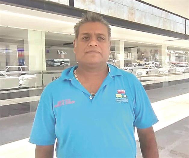 Protestan taxistas por presencia de los ´Didis´ Protestan taxistas por presencia de los ´Didis´