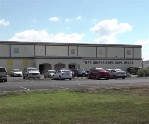 Agentes hallaron a 10 indocumentados presuntamente contratados por negocio Agentes hallaron a 10 indocumentados presuntamente contratados por negocio