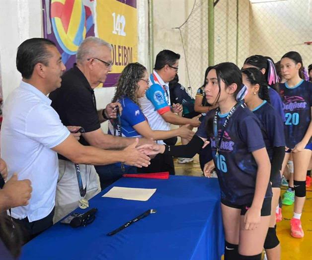 Inauguran voleibol infantil y juvenil