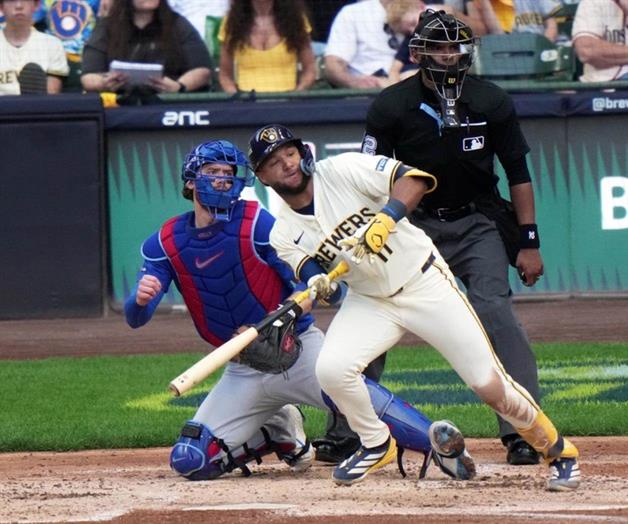 Chourio sigue en duda para Cerveceros de cara al segundo juego ante Cachorros Chourio sigue en duda para Cerveceros de cara al segundo juego ante Cachorros