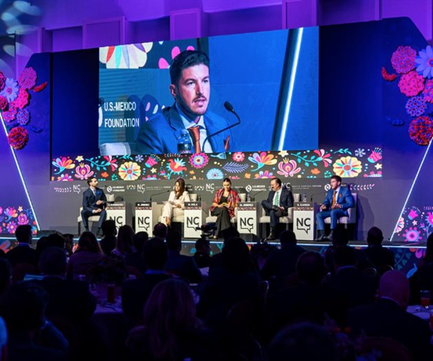 Gobernador presenta proyecto para atraer inversiones a Nuevo León Gobernador presenta proyecto para atraer inversiones a Nuevo León