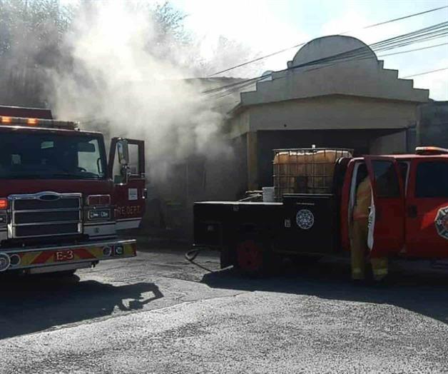 Apagan incendio en bodega de carbón Apagan incendio en bodega de carbón