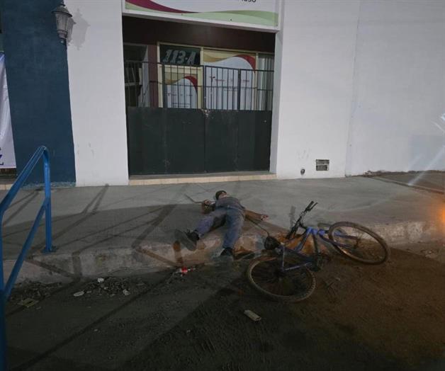 Borracho moviliza a las ambulancias Borracho moviliza a las ambulancias