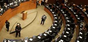 Senadores evitan señalar autoría de retroactividad en Ley de Amparo