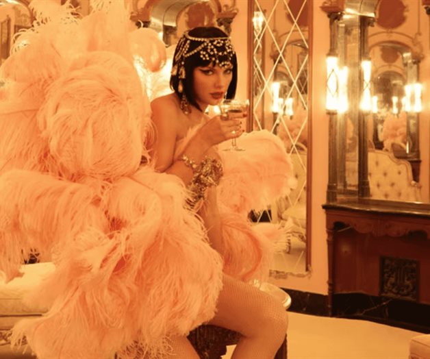 Taylor Swift lanza The Life of a Showgirl y enfrenta críticas Taylor Swift lanza The Life of a Showgirl y enfrenta críticas
