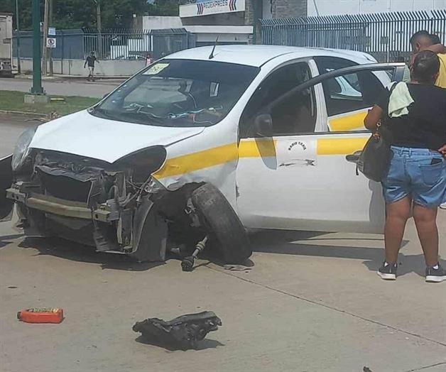 Fuerte choque en límites de Tampico Fuerte choque en límites de Tampico
