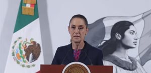 Claudia Sheinbaum insta a farmacéuticas a cumplir con entregas de medicamentos
