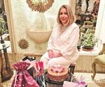 Ana María comparte amena tarde con amigas