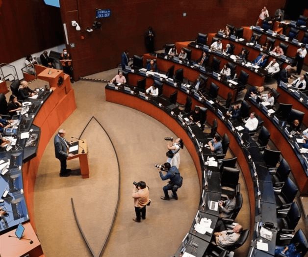 Senado pide investigar presuntas irregularidades en contratos del STE Senado pide investigar presuntas irregularidades en contratos del STE