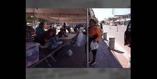 Llevan ayuda a damnificados