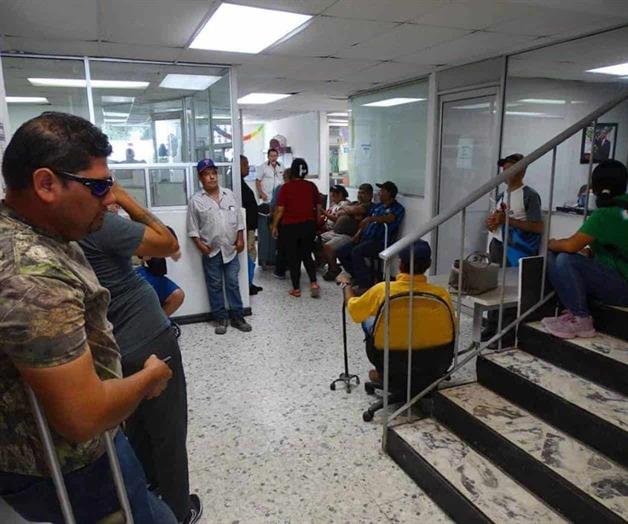 Esperan laudo ex-empleados municipales Esperan laudo ex-empleados municipales