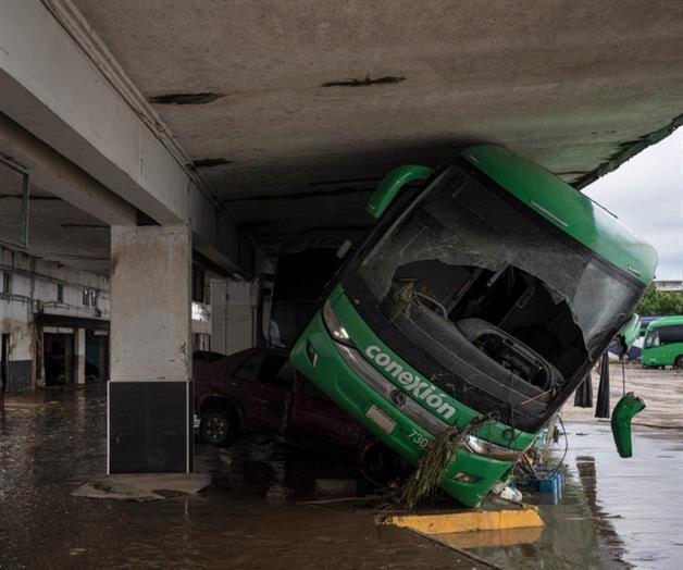 Lluvias intensas en México provocan inundaciones y deslizamientos, con al menos 41 muertos Lluvias intensas en México provocan inundaciones y deslizamientos, con al menos 41 muertos
