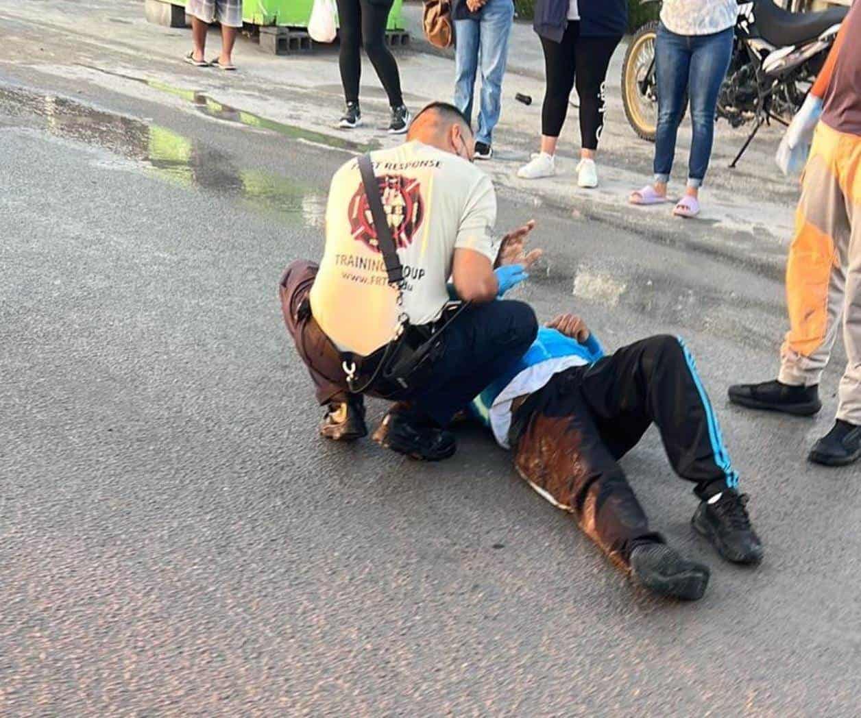 Motociclista lesionado al ser chocado por vehículo