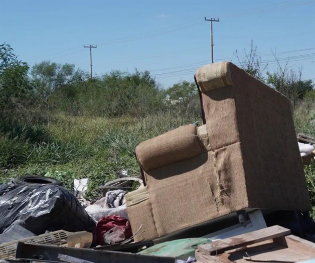 Basura sin control en Balcones de Alcalá Basura sin control en Balcones de Alcalá