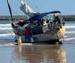 Velero sigue encallado en Matamoros