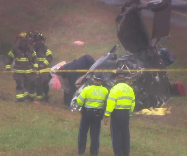 Cae avioneta sobre carretera de Massachusetts; mueren 2 Cae avioneta sobre carretera de Massachusetts; mueren 2