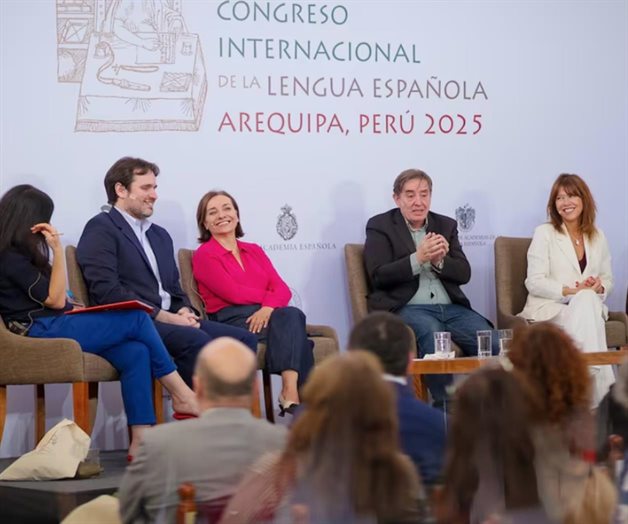 Periodistas alertan sobre fake news en Congreso de la Lengua Periodistas alertan sobre fake news en Congreso de la Lengua