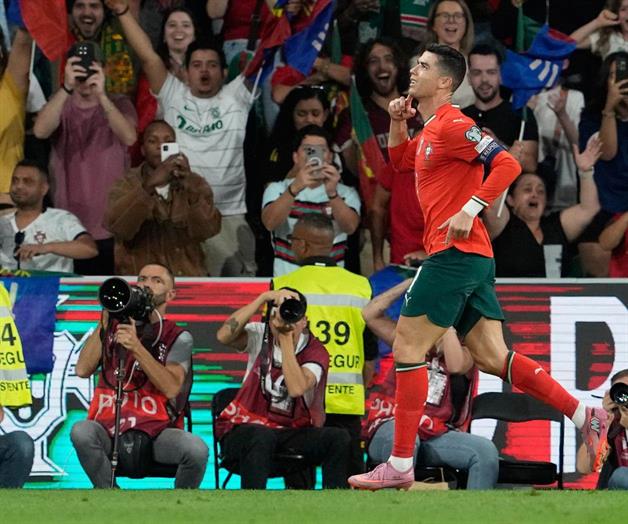 Inglaterra sella pasaje al Mundial; golea a Letonia Inglaterra sella pasaje al Mundial; golea a Letonia